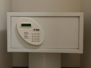 Red Roof Inn PLUS+ Long Island - Garden City