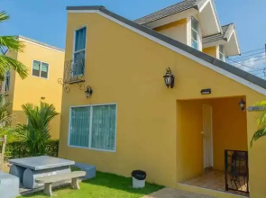 Apinya Resort Bangsarey