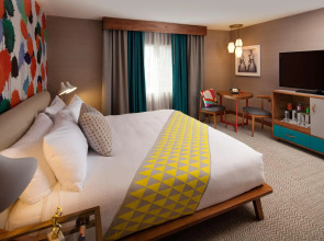 The Kinney - Venice Beach