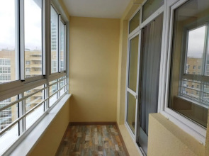 Абри Люкс на Революции, 24