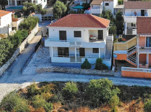 Nice Home in Slatine With Wifi and 5 Bedrooms