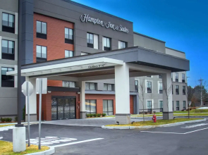 Hampton Inn & Suites North Attleboro