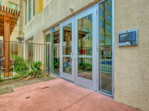 Luxury Downtown Dallas Stay by Amyfinehouse