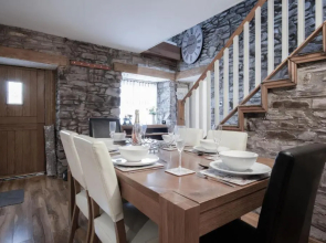 Fletcher Coach House - 3 Bedroom Cottage - Pendine
