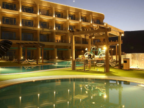 Atana Khasab Hotel
