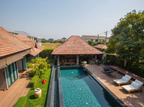 TikKlinsee Pool Villa Chiang Mai