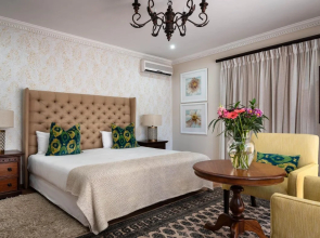 Valley Villa