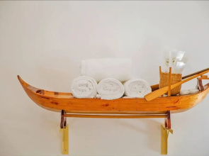 Sampan House