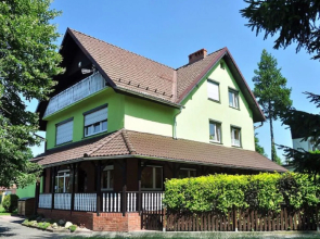 House Lena Kowary