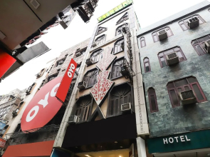 OYO 26216 Hotel Maanvi