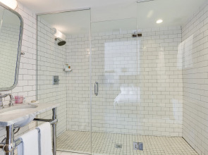 Clinton Hotel South Beach