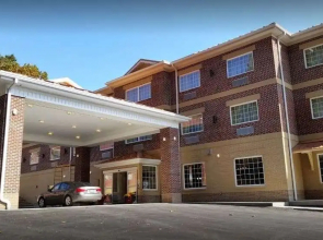 Wingate by Wyndham Elkins