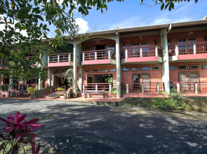 Cuffie River Nature Retreat