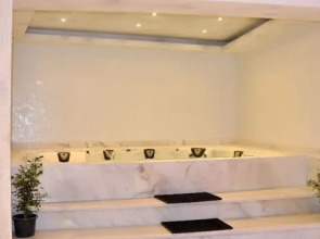 Golden 5 Al Mass Hotel