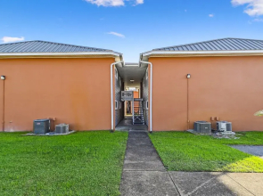 Gulf Terrace 160 - Pet-friendly First Floor Condo in Center of Destin 2 Bedroom Condo by Redawning
