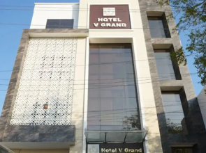 V Grand Bareilly by Goroomgo