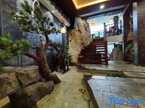 12C • Waterfall View Prime Location (Overlooking Waterfall Night View • TikTok Instagram Photo Spot)
