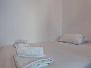 Lovely 3-bedroom apartment with sea view -Chetan