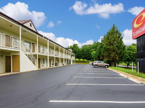 Brentwood Inn & Suites