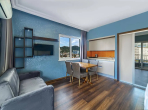 Royalisa City Apart Hotel
