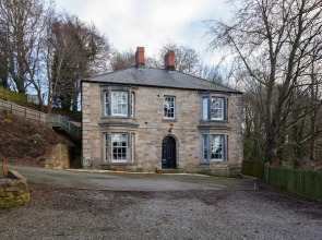 Apartment 3 The Grove