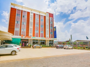 FabHotel Ajinkya Residency