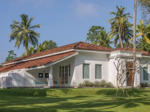Breathtaking Villa In 02 Acres Of Tropical Walled-in Gardens