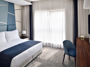 Mövenpick Hotel Apartments Downtown Dubai