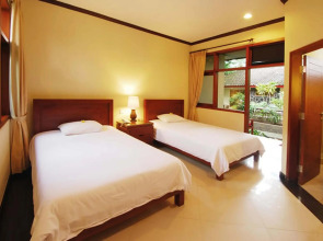 Yulia Beach Inn Kuta