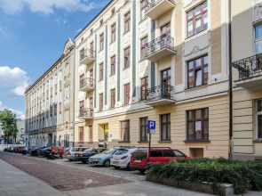 Lumina bright apart next to Fabryczna