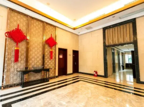 Huatian·Hai Mansion Seaview Holiday Homestay (Beihai Old Street Underwater World Branch)