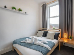 4bedrooms-3bath-9beds-wallsend