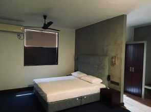 Hidden Negombo by Sana's