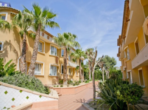 Aparthotel Pinosol