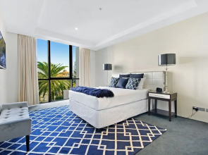 Aria Private 3 Bed in the heart of Broadbeach