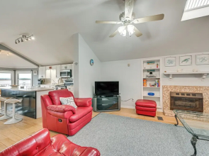 Pamlico River House w/ Private Dock & River View!