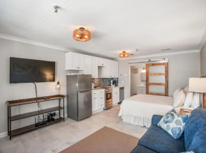 Studio Near Pools, Beach and Golf, With Complimentary Resort Pass