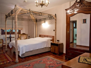 Villa Sphendone Suites