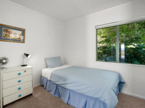 Sandy Beach House - Coopers Beach Holiday Home