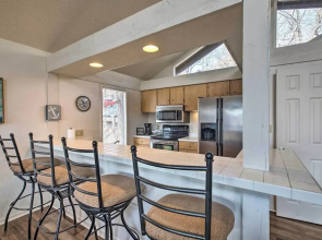 Resort Perks: Spacious Lake of the Ozarks Home