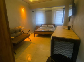 Safi̇r House