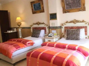 Seruni Hotel Family Room