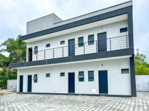 Incr vel Flat a Beira mar na Praia de Guaratuba SP