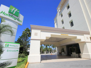 Holiday Inn Convention Center by IHG