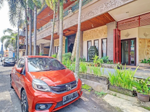 OYO 92439 Hotel Tower Klungkung
