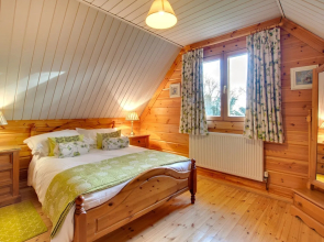 Apple Tree Lodge
