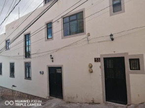 Loft Bonhomia with parking 7min to downtown