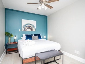 ATL downtown 2BR King Bed FREE parking