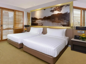 Отель Grande Centre Point Ploenchit