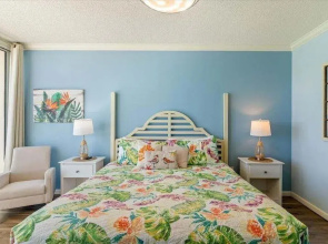 Sea-gem 2 Bedroom Condo